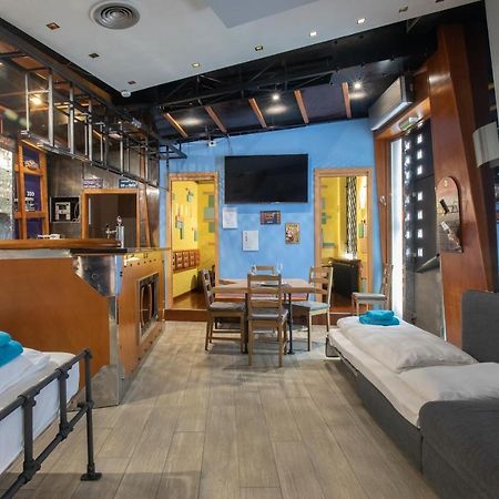 Stay In Pub Kamera Klub Apatment-City Center Λιουμπλιάνα Εξωτερικό φωτογραφία