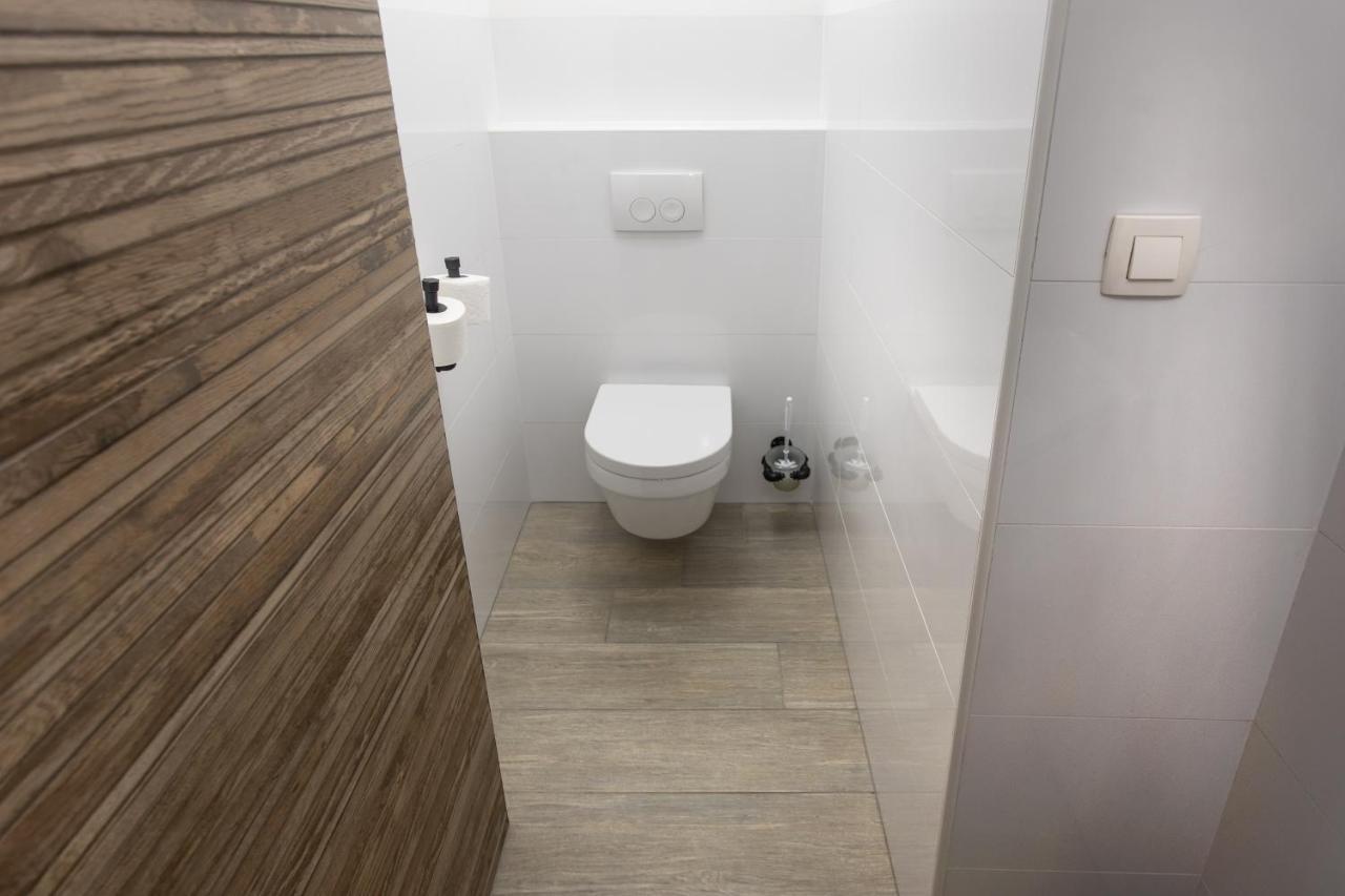 Stay In Pub Kamera Klub Apatment-City Center Λιουμπλιάνα Εξωτερικό φωτογραφία