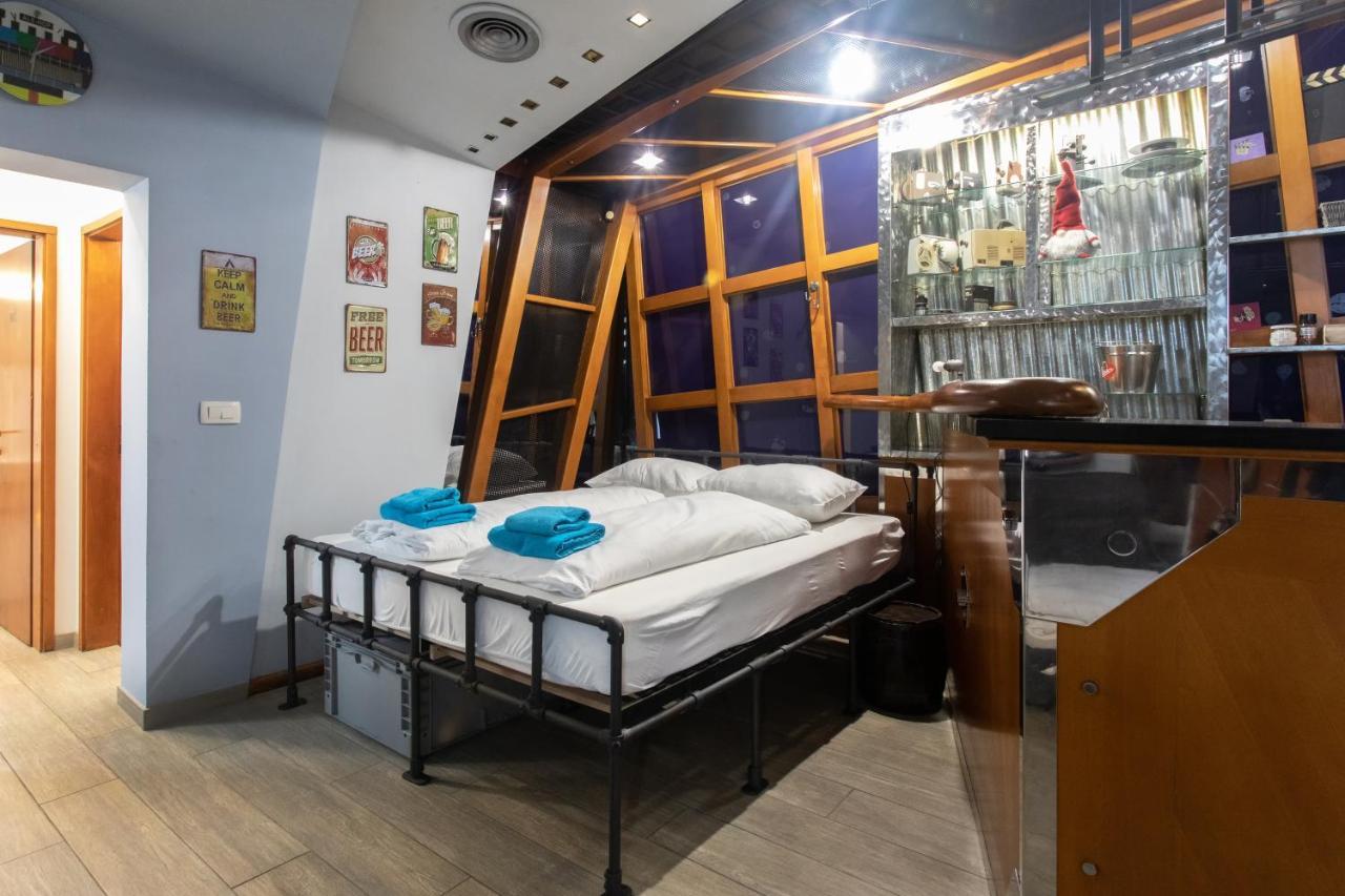 Stay In Pub Kamera Klub Apatment-City Center Λιουμπλιάνα Εξωτερικό φωτογραφία
