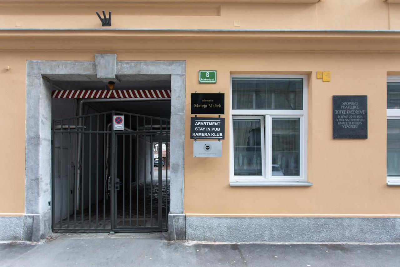 Stay In Pub Kamera Klub Apatment-City Center Λιουμπλιάνα Εξωτερικό φωτογραφία